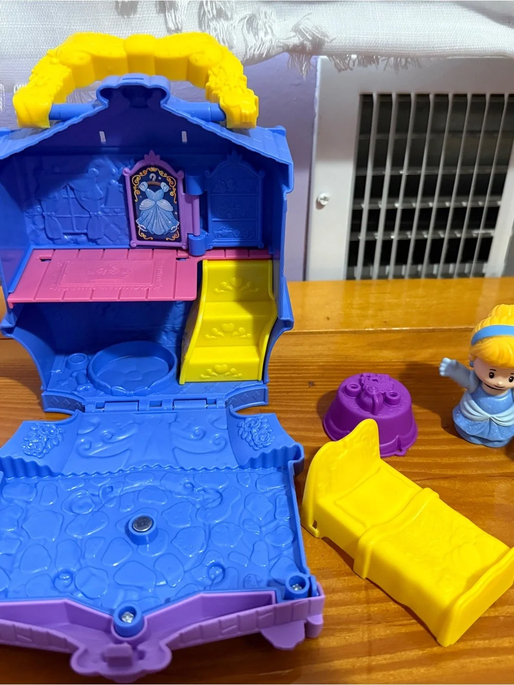 Cinderella Little People Castle Carry Case